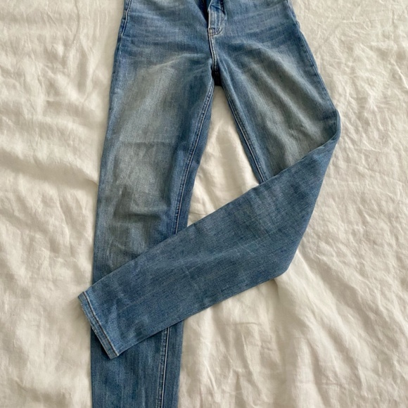 Reformation Ultra High + Skinny in Cyprus - Picture 4 of 5